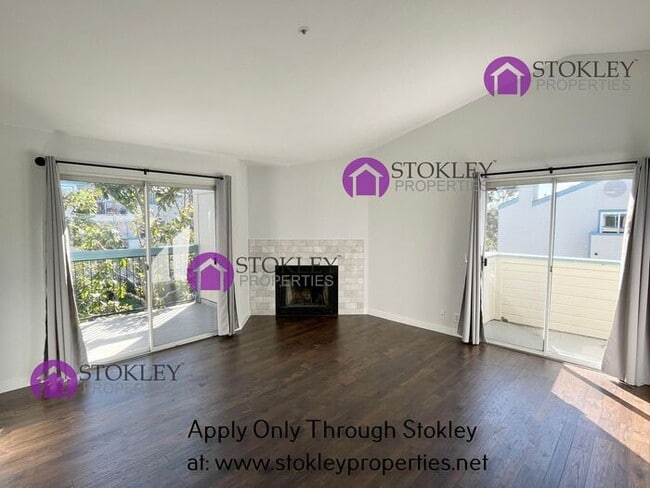 Building Photo - 1410 Bel Air Dr