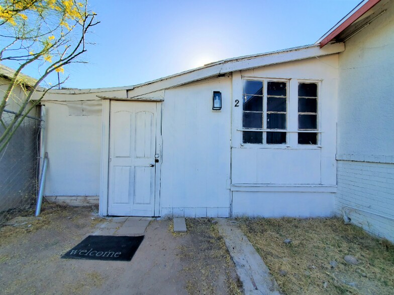 Building Photo - 309 W Jacinto St