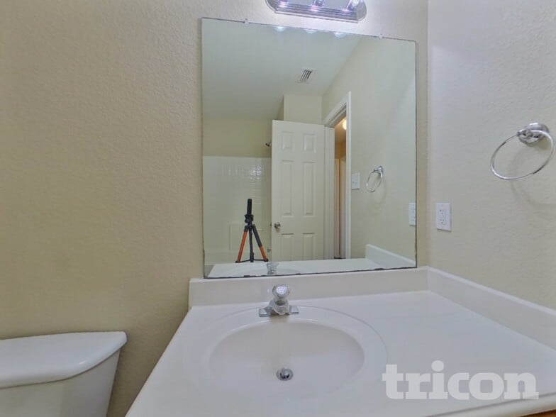 Building Photo - 700 Stribling Cir