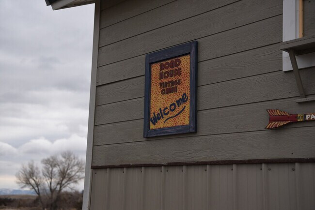 Building Photo - 759 MT-2