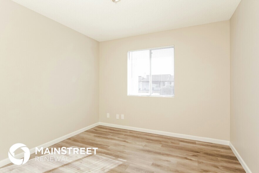 Building Photo - 4210 E Evans Dr