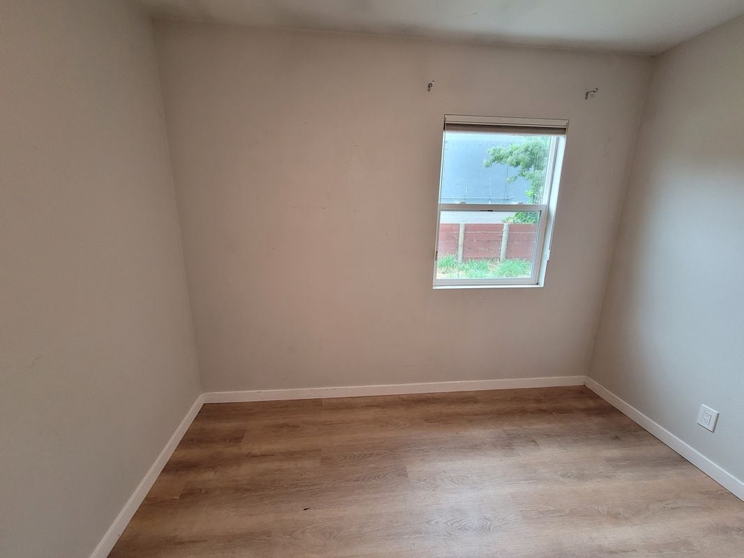 Building Photo - 380 Yolanda Ave