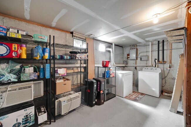 Building Photo - 1 Abbott Rd