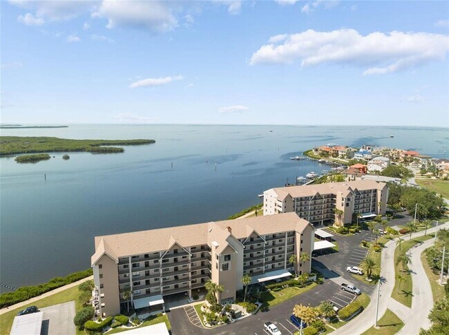 Building Photo - 4620 Bay Blvd