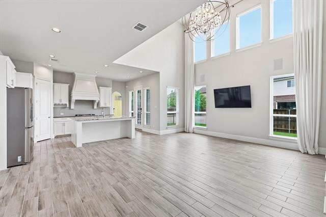 Building Photo - 500 Loma Alta Dr