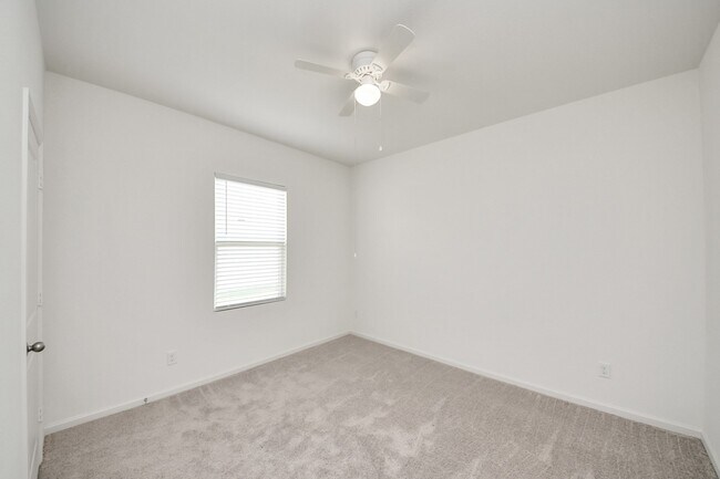 Building Photo - 6306 Highland Trl Dr
