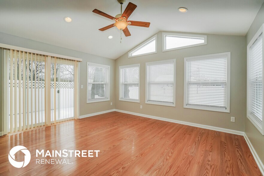 Building Photo - 6927 Spring Bloom Dr