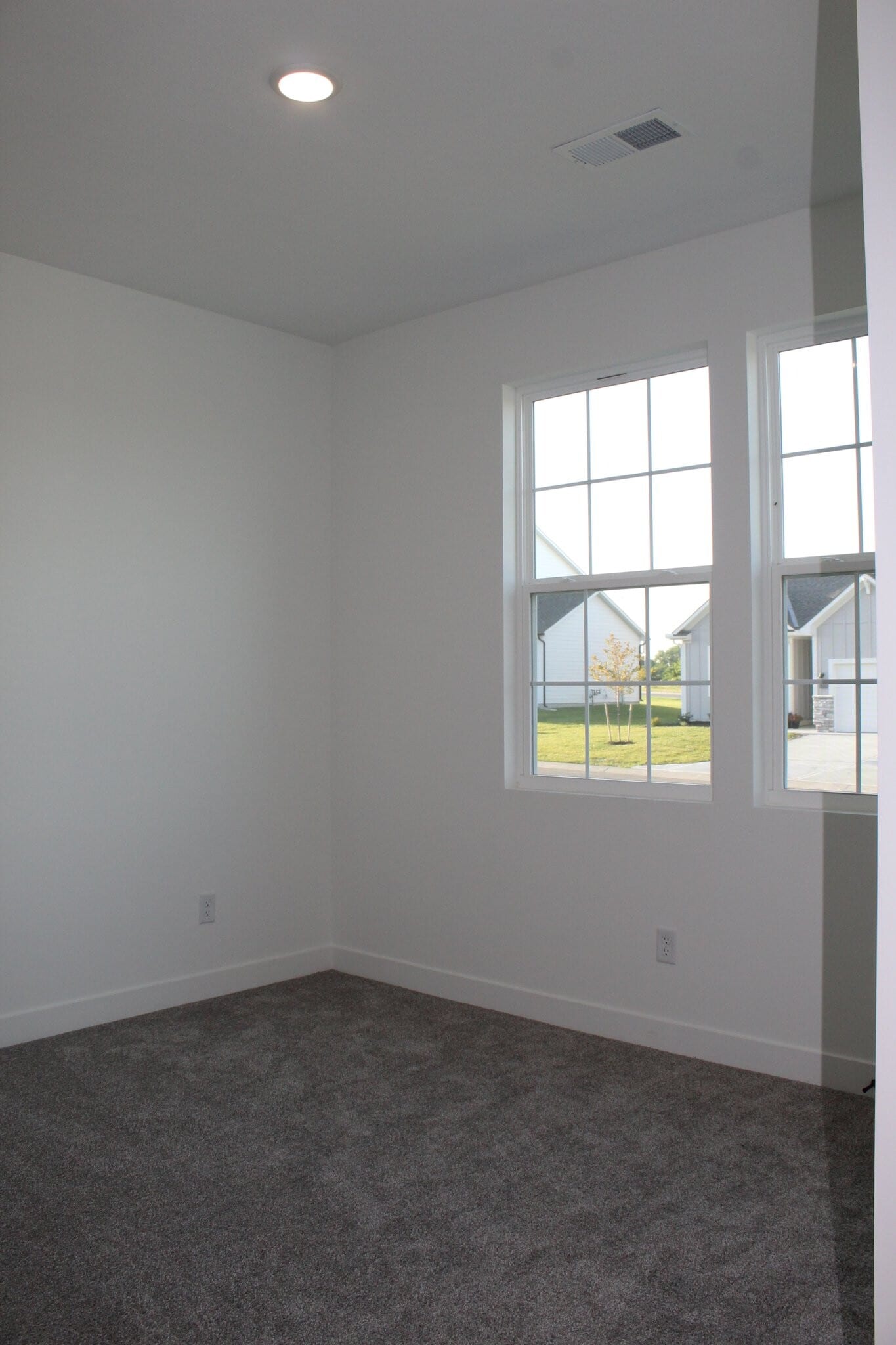 Building Photo - 27309 E Acacia Dr