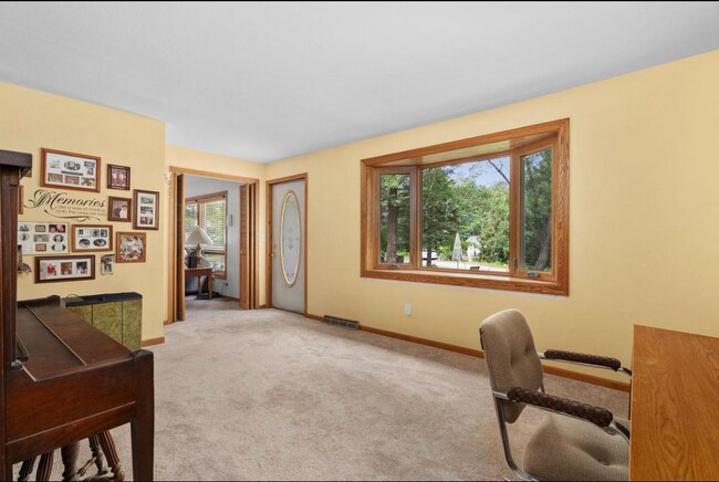 Building Photo - 1713 Brookridge Rd