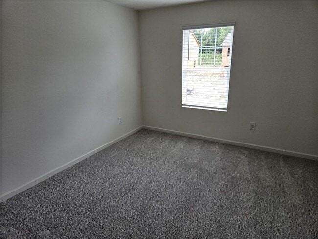 Building Photo - 326 Silverton Dr