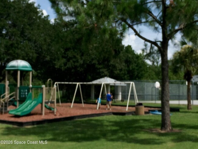 Building Photo - 2554 Ventura Cir