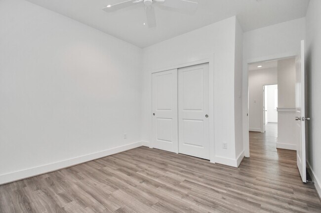 Building Photo - 9020 Laverne Laurel Ln