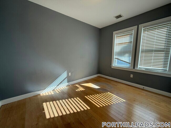 Building Photo - 31-33 Thornton St.