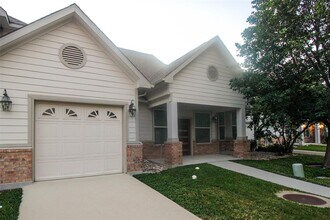Building Photo - 12208 Abbey Glen Ln