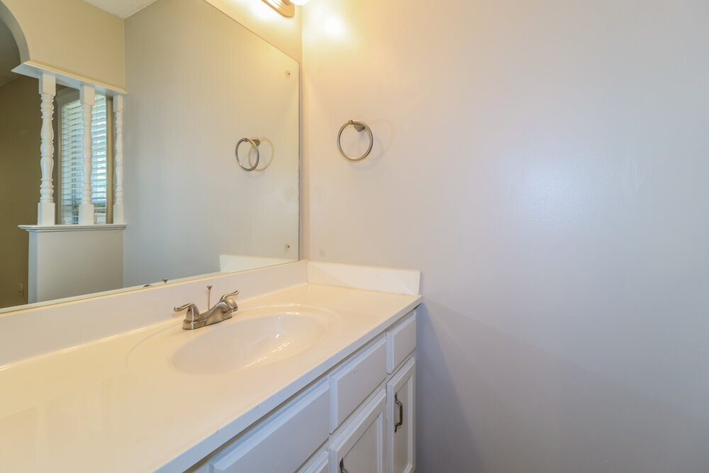 Building Photo - 7018 Cobblestone Dr