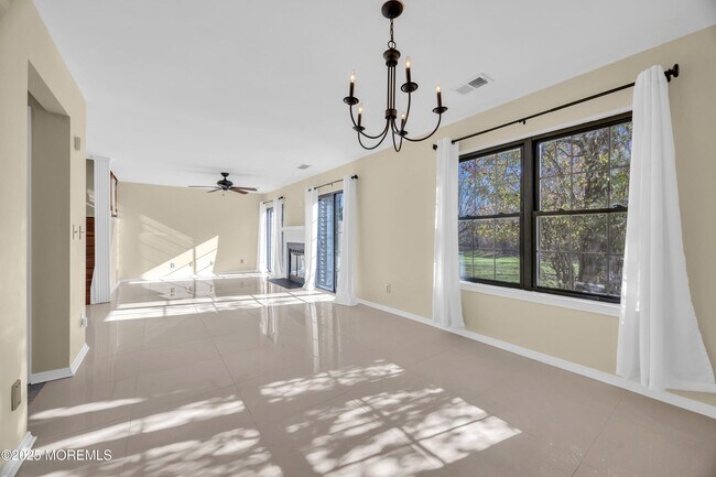 Building Photo - 45 Rawson Cir