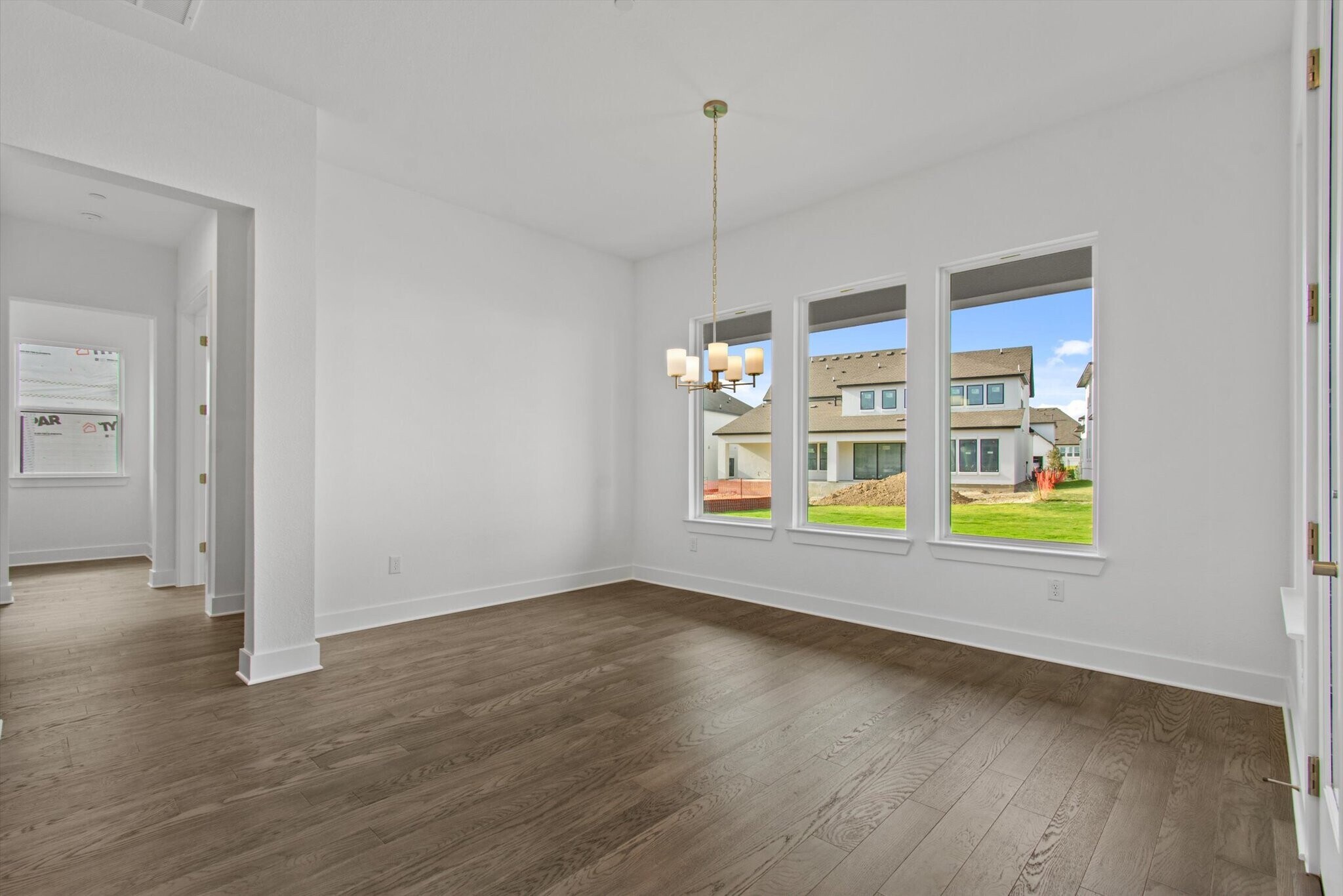 Building Photo - 2201 Vittoria Vw