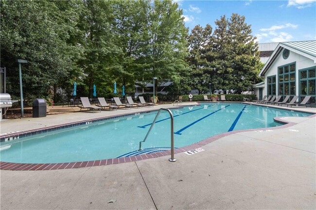 Building Photo - 2870 Pharr Ct S Northwest