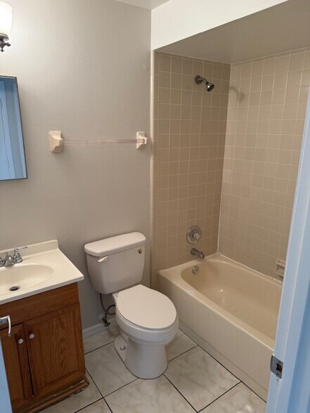 Building Photo - 12307 Antonio Cir