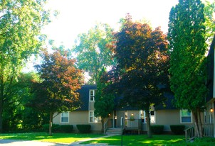Building Photo - 502 N River Ave