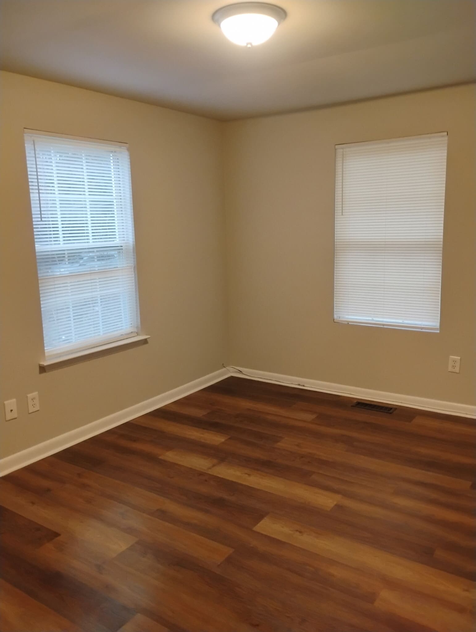 Building Photo - 226 Elmwood Ave