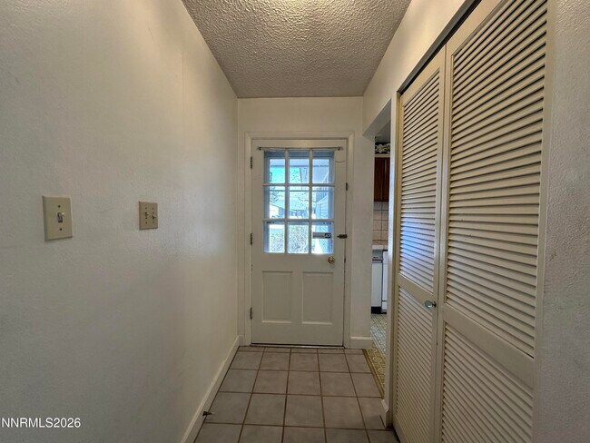 Building Photo - 1365 Akard Dr