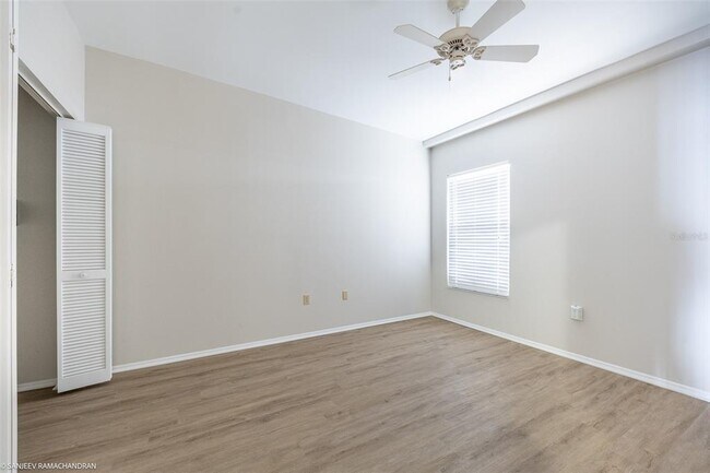Building Photo - 1750 Jamaica Way