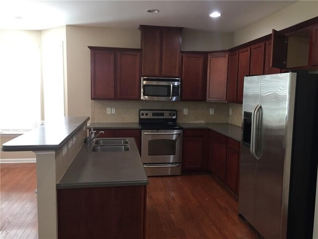 Building Photo - 3338 Castleberry Village Cir