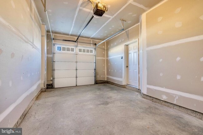 Building Photo - 1106 Overlook Wy