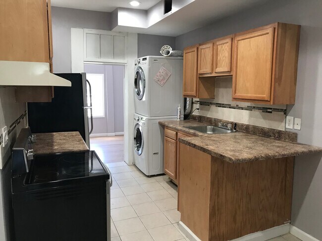 Building Photo - 29 Elberon Pl