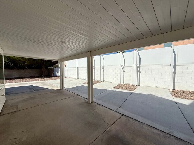 Building Photo - Corner Lot Beauty with Open Living, Guest Suite Down & Expansive Backyard