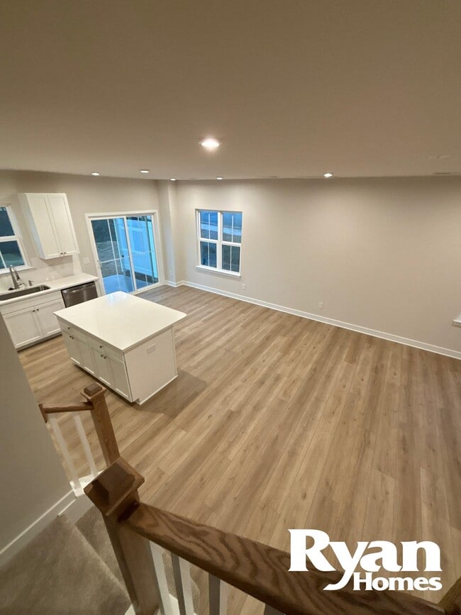 Building Photo - 206 Lograto Ln