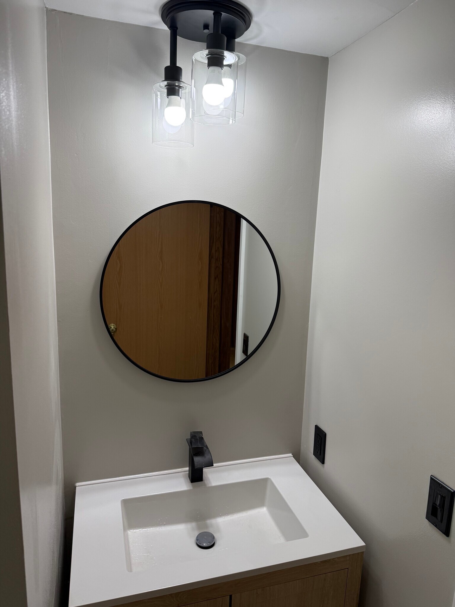 Building Photo - 970 Whippoorwill Way