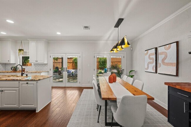 Building Photo - 2307 Alta Vista Ave