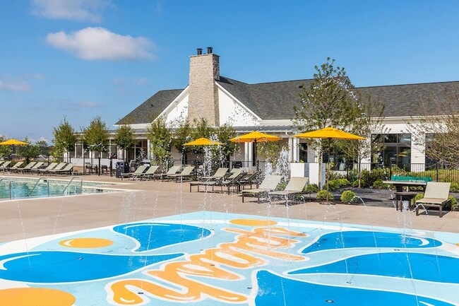 Building Photo - 250 Tanglewood Ln