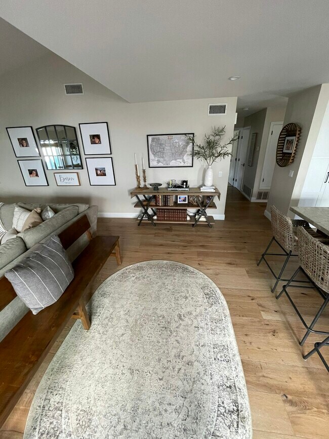 Building Photo - 48 Red Rock