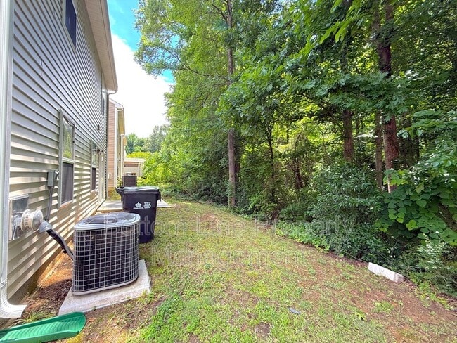 Building Photo - 4918 Muskogee Dr