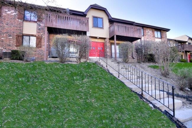 Building Photo - 7641 N 60th St