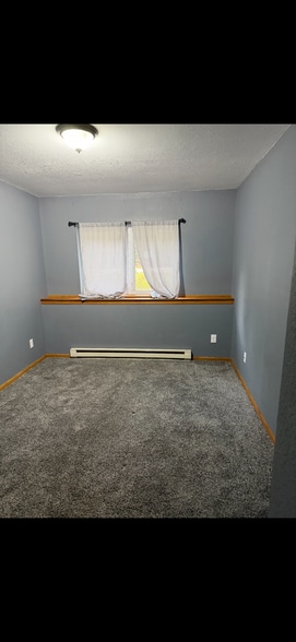 Building Photo - W6527 Woodhaven Cir