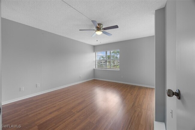 Building Photo - 1083 Forest Lakes Dr