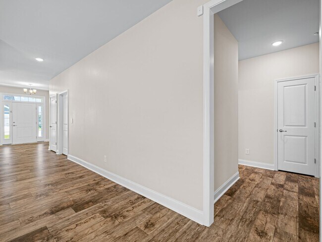Building Photo - Waverly Place