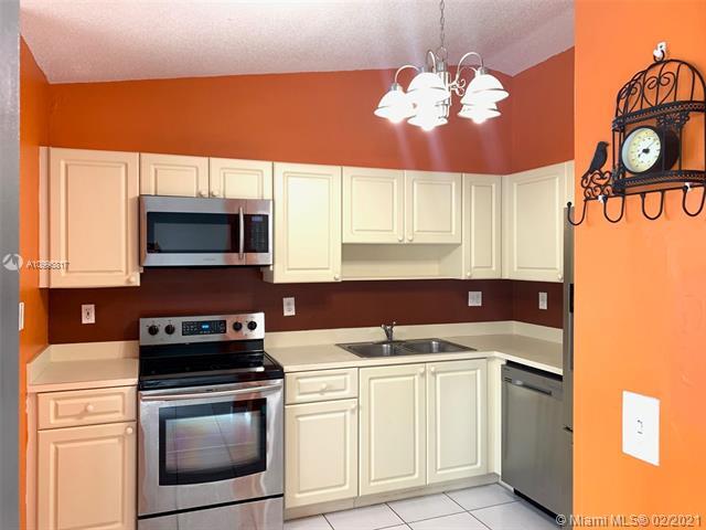 Building Photo - 14821 SW 123rd Ct