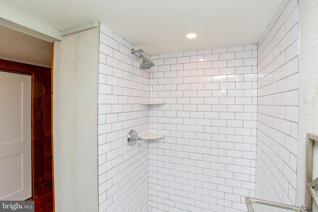 Building Photo - 54 Coryell St