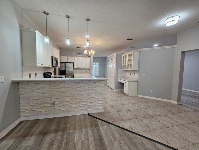 Building Photo - Your Clermont Home Awaits — Space, Style, and a Prime Location