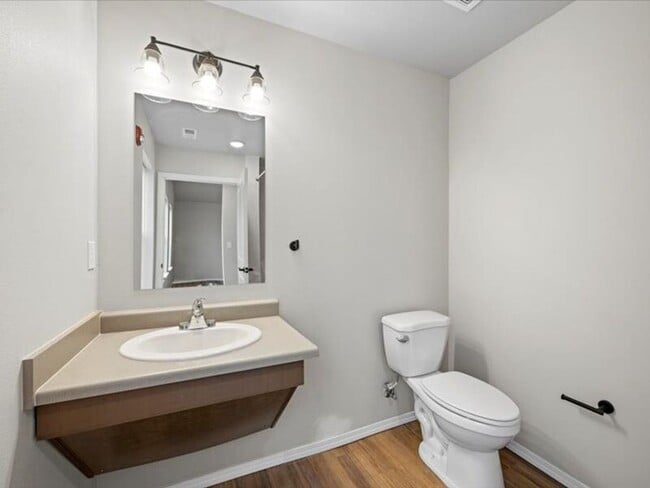 Building Photo - 6405H Chapel Hill Blvd