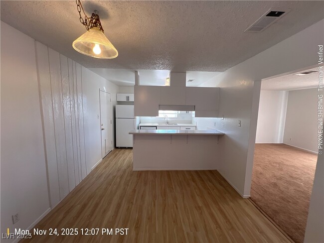 Building Photo - 6949 Shady Ct