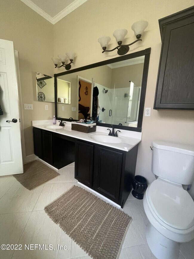 Building Photo - 204 Salt Grass Ct