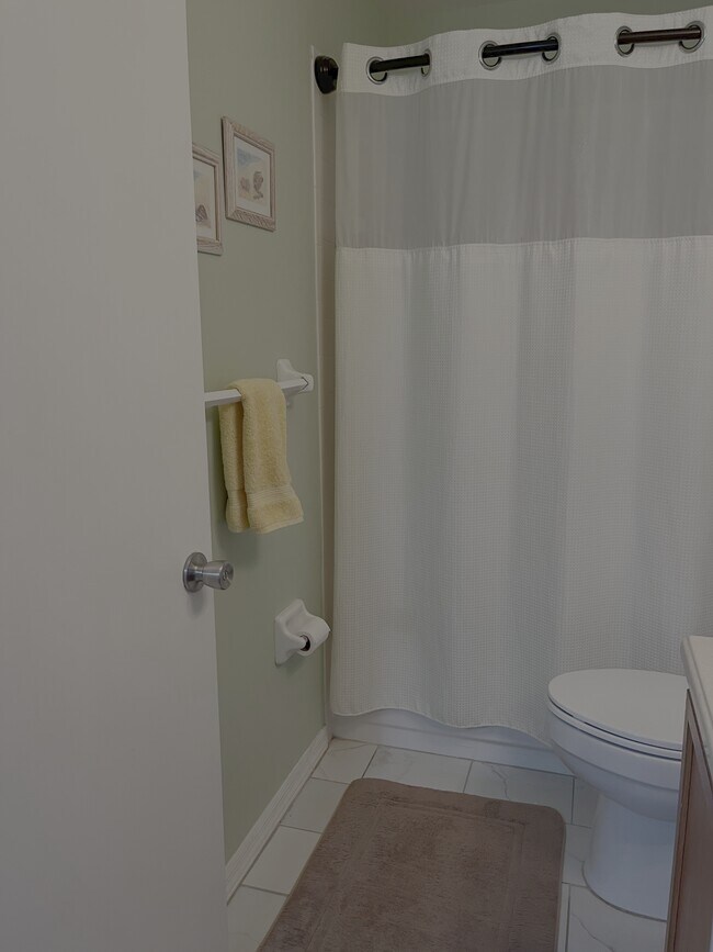 Building Photo - 1924 Westminster Cir