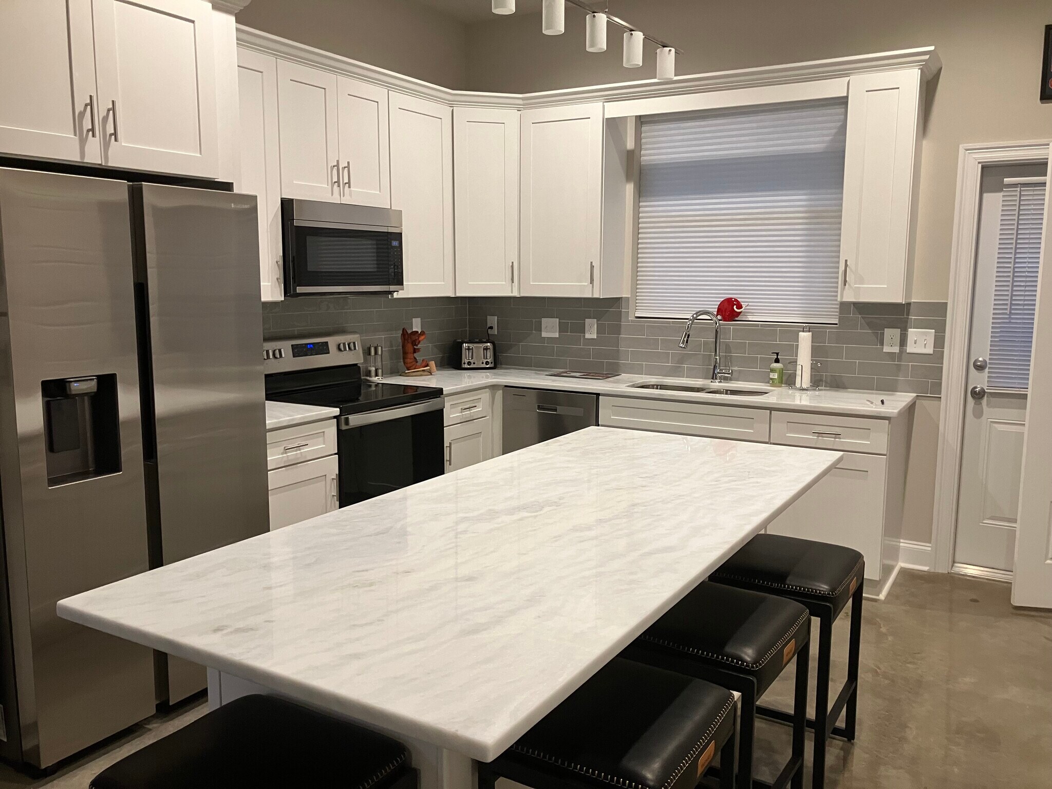 Building Photo - 121 Gadwall Dr