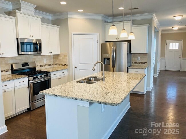 Building Photo - 2473 Seagull Dr